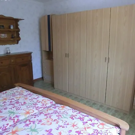 Omas Kleines Hexenhaeusle Nüdlingen