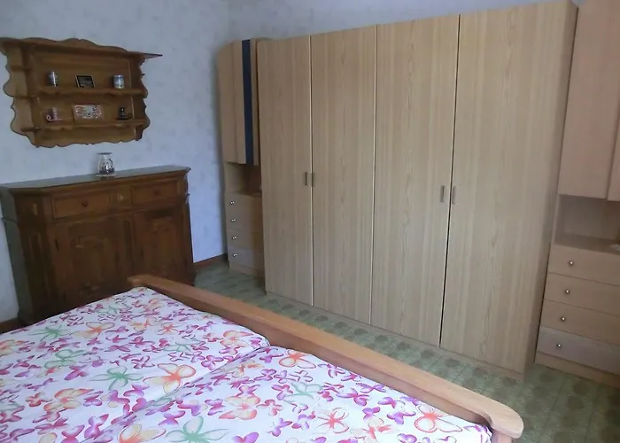 Omas Kleines Hexenhaeusle Nüdlingen